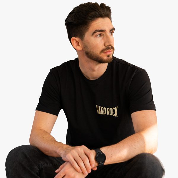 0886676211182_Model-2